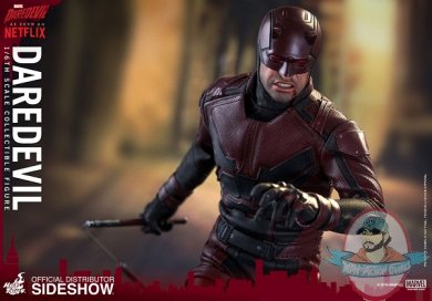 marvel-daredevil-sixth-scale-figure-hot-toys-902811-07.jpg