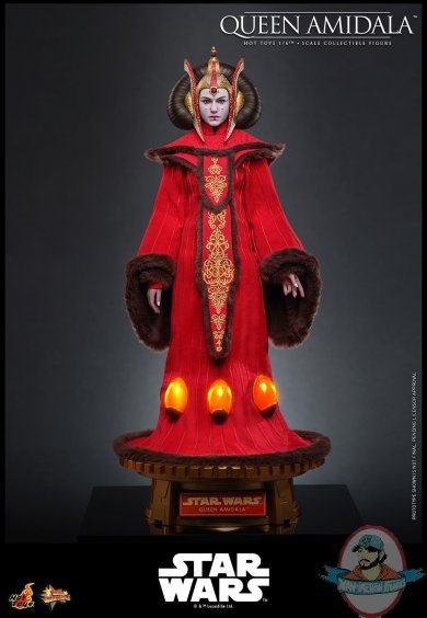 queenamidolla1.jpg queenamidolla1.jpg