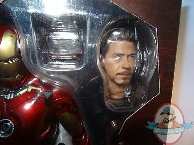 sideshow-toys-hot-toys-mms123-iron-man-mark-iv-iron-man-2-1-6-scale-12-figure-896de2d3731c0fa158d0c3605792e2db.jpg