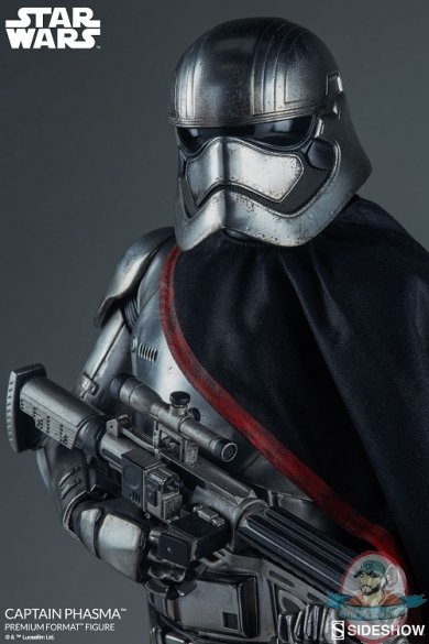 star-wars-captain-phasma-premium-format-figure-sideshow-300562-10.jpg