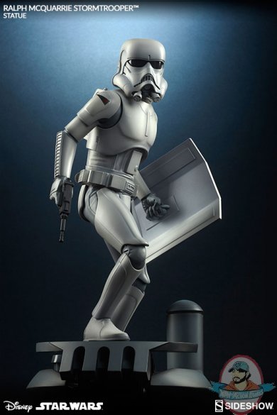 star-wars-statue-ralph-mcquarrie-stormtrooper-sideshow-200373-08.jpg