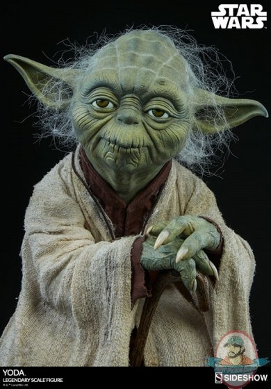 star-wars-yoda-legendary-scale-figure-sideshow-400159-11.jpg