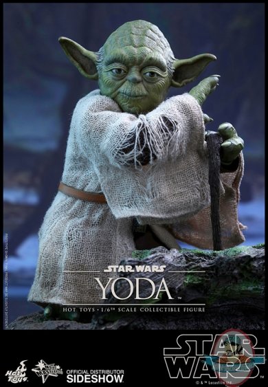 star-wars-yoda-sixth-scale-hot-toys-902738-11.jpg